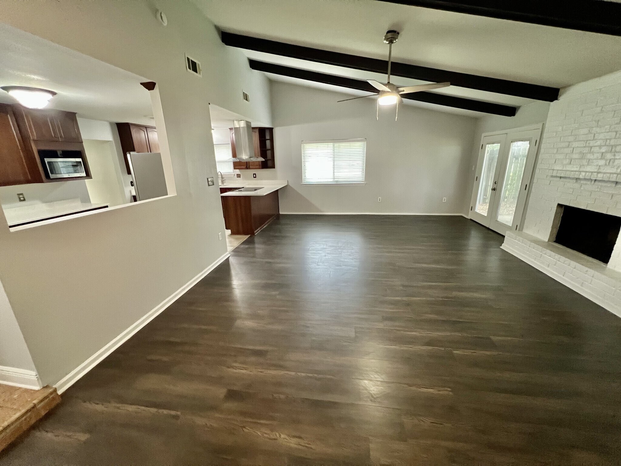 Building Photo - 101 Dante Cir
