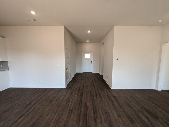 Building Photo - 385 W Branta St