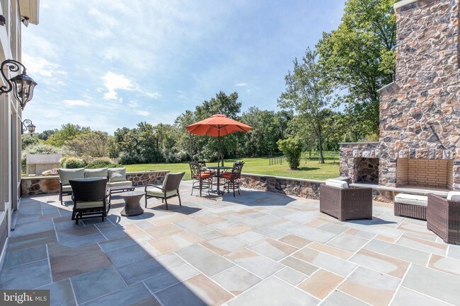 Building Photo - 2115 Pony Trail Dr