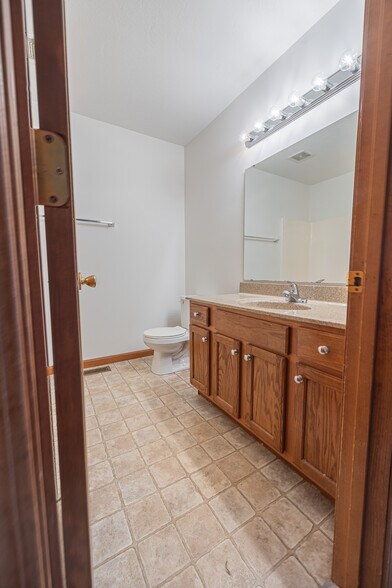 Building Photo - 4532 Picadilly Cir