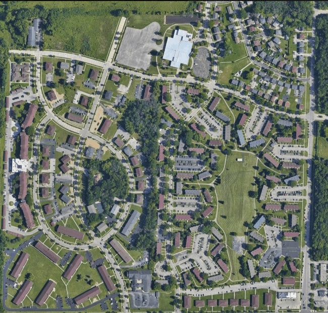 Building Photo - Milwaukee Condo Available!