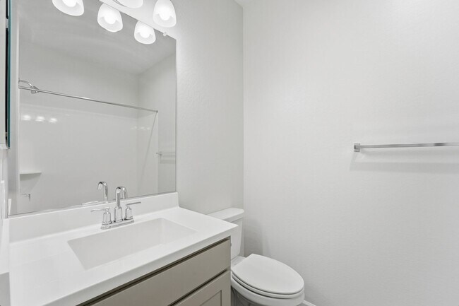 Building Photo - Modern 4-Bedroom Ranch-Style Corner Lot Home - *RENT SPECIAL*