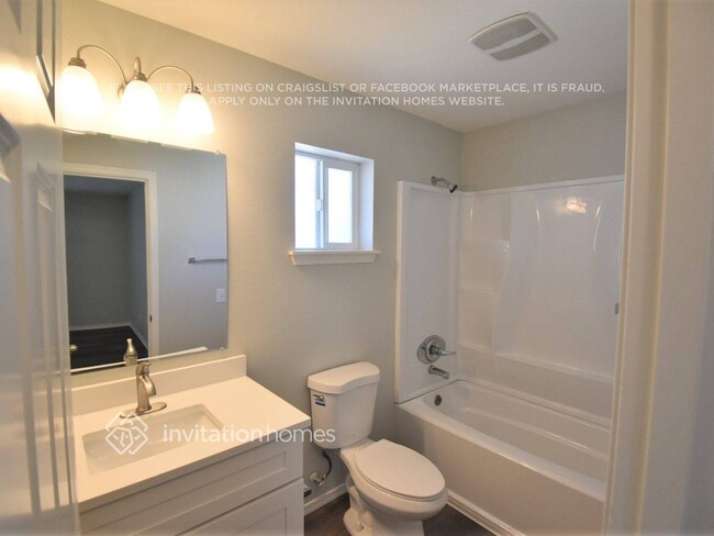 Building Photo - 19512 99th St Ct E