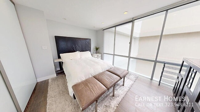 Building Photo - 2160 Century Park E