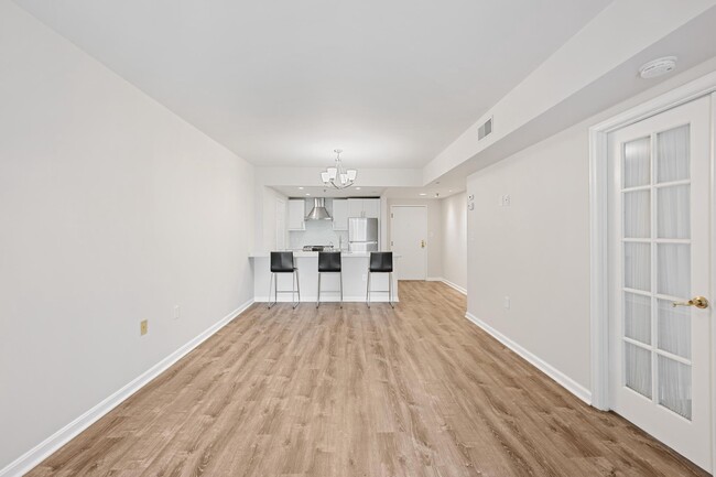 Building Photo - 4808 Moorland Ln