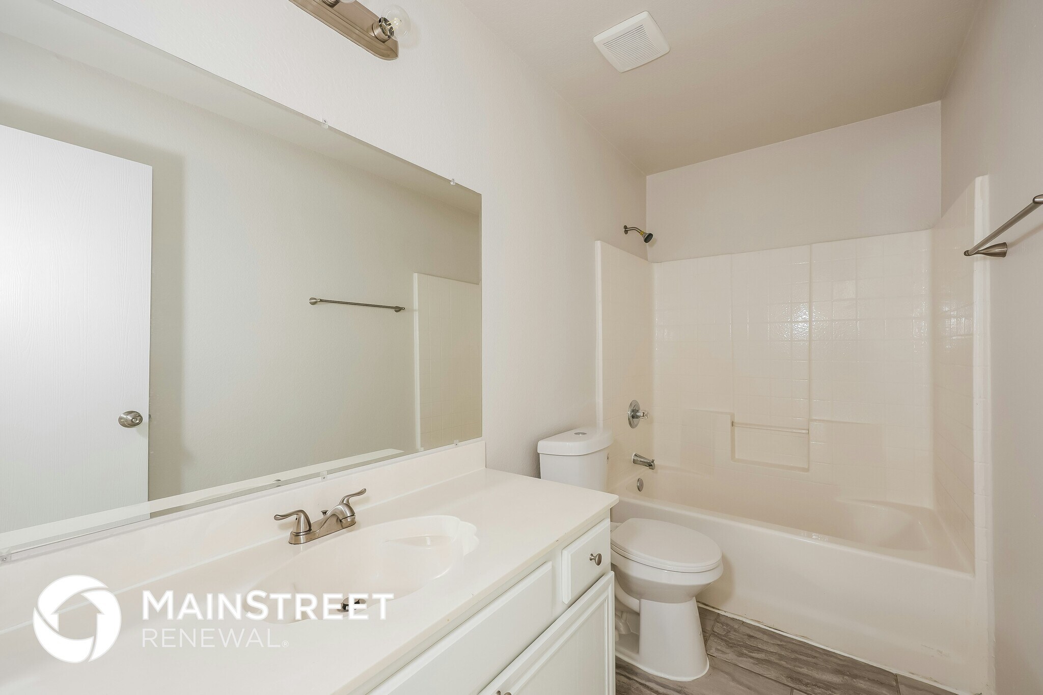 Building Photo - 204 Meadowbrooke Dr