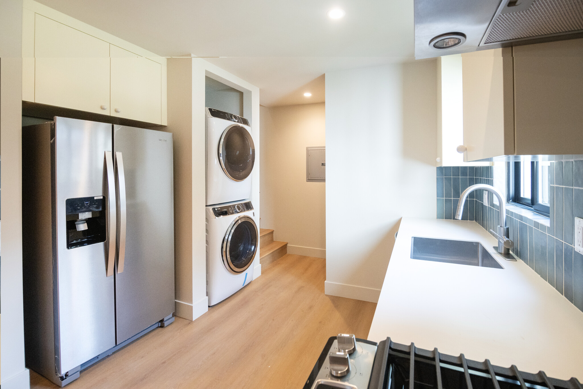 Building Photo - 4541 1/2 Melbourne Ave