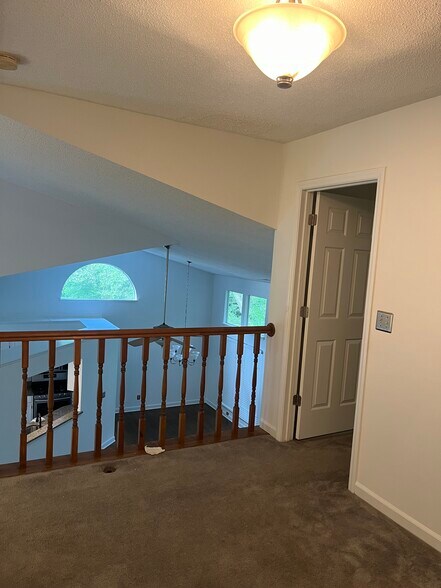 Building Photo - 3412 Armitage Dr