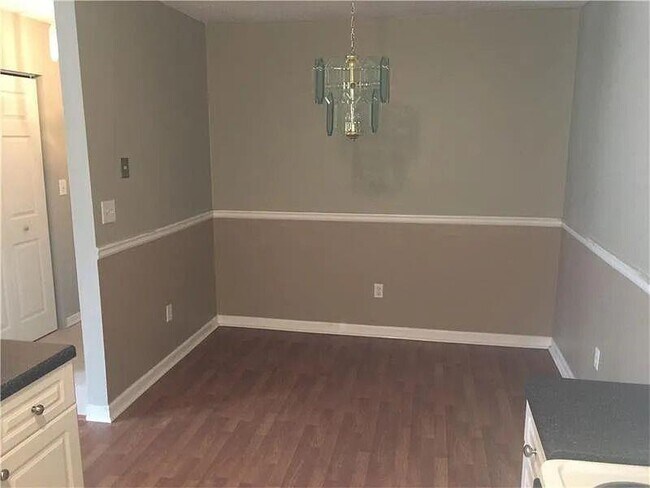 Building Photo - 3595 Woodbriar Cir