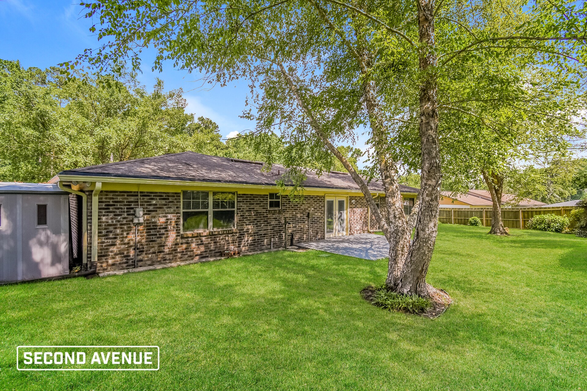 Building Photo - 1512 Rebecca Dr