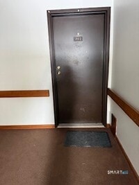 Building Photo - 702 Twin Circle Dr