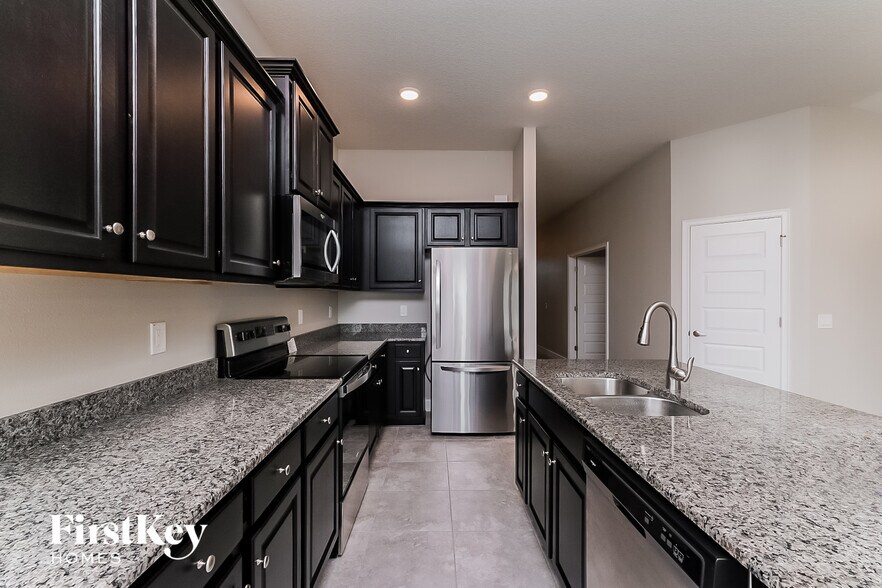 Building Photo - 14428 Potterton Cir