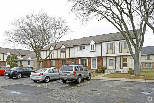 Primary Photo - Creek Run Estates