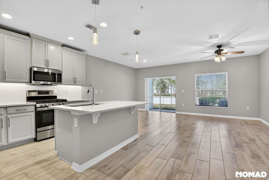 Building Photo - 242 Evertree Loop