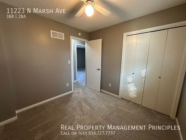 Building Photo - 11223 N Marsh Ave