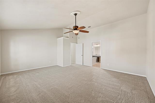 Building Photo - 1561 Yaggi Dr
