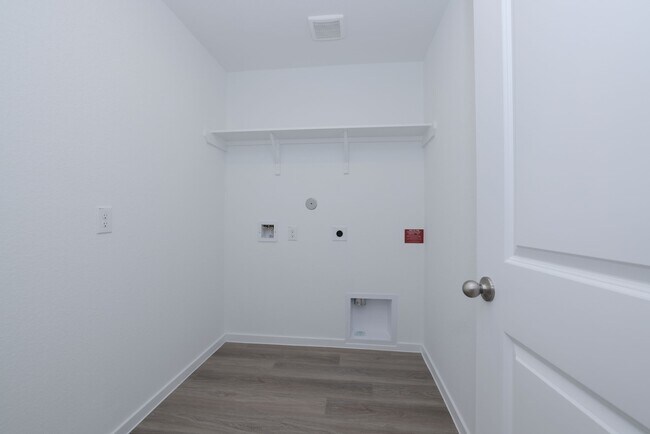 Building Photo - 40618 Balsam Run Ln