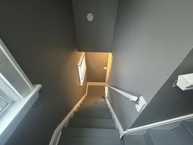 Building Photo - 3808 Kenker Pl