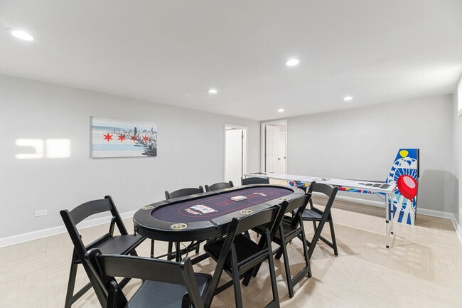 Building Photo - 3457 Main St