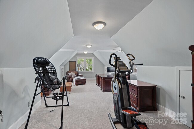 Building Photo - 16506 Morecambe Dr