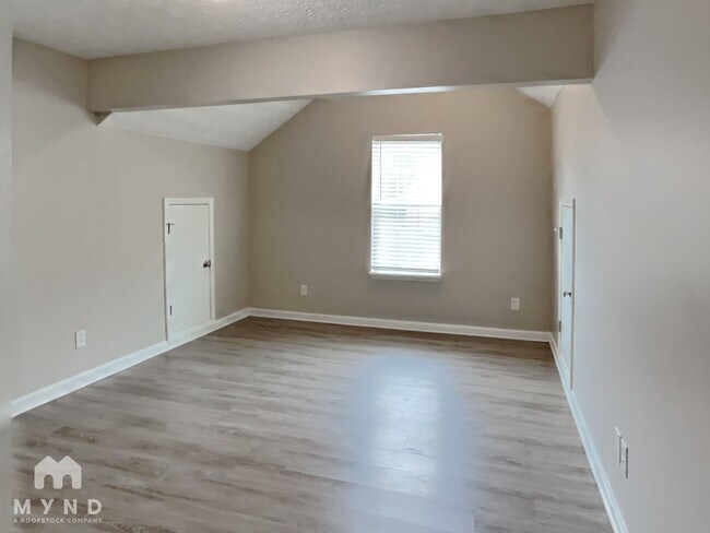 Building Photo - 3302 Summer Brooke Ln