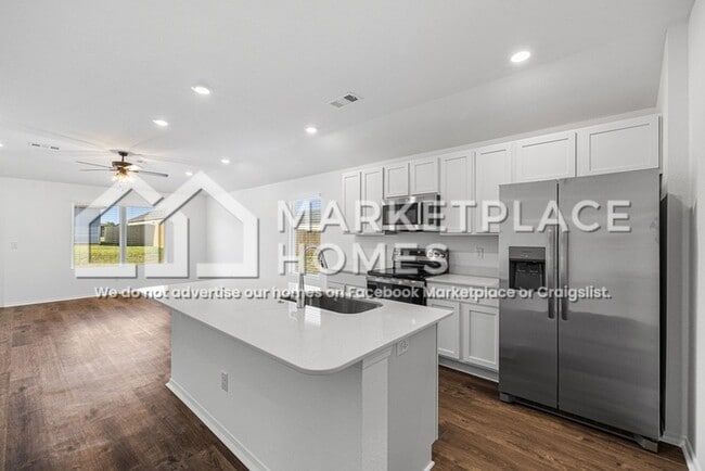 Building Photo - 22 Cedarwood Dr