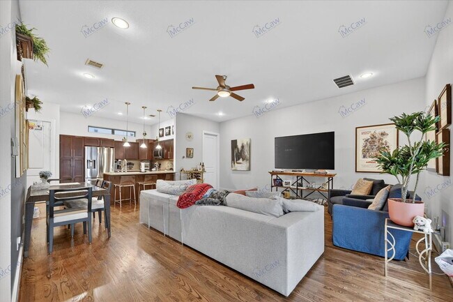 Building Photo - 5618 Lindell Ave