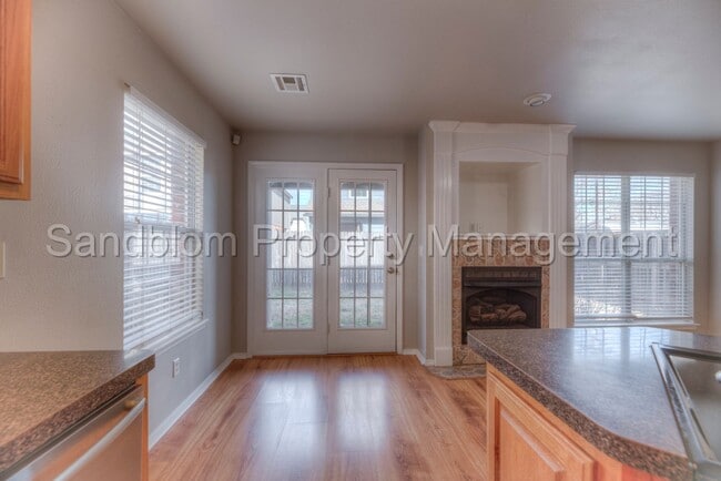 Building Photo - For Lease | Jenks | Available Now!