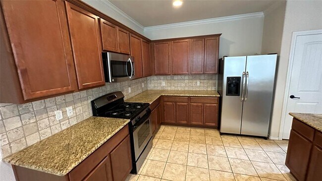 Building Photo - 1703 Thornhollow Dr