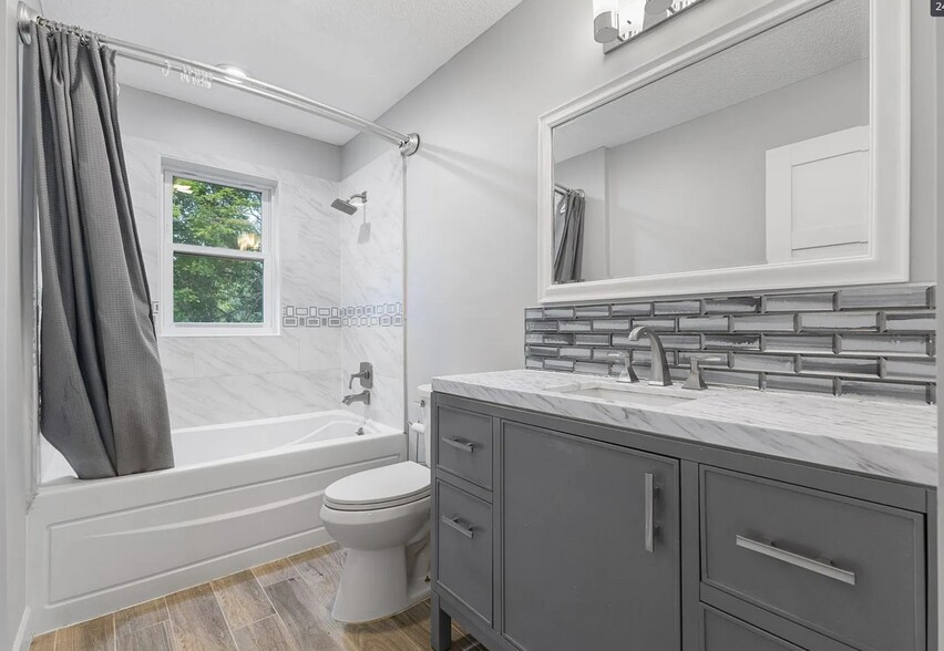 Building Photo - 1900 Vernon Dr S