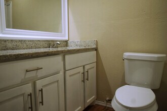 Building Photo - 2623 Irwin Dr