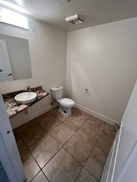 Building Photo - 11312 Huston St