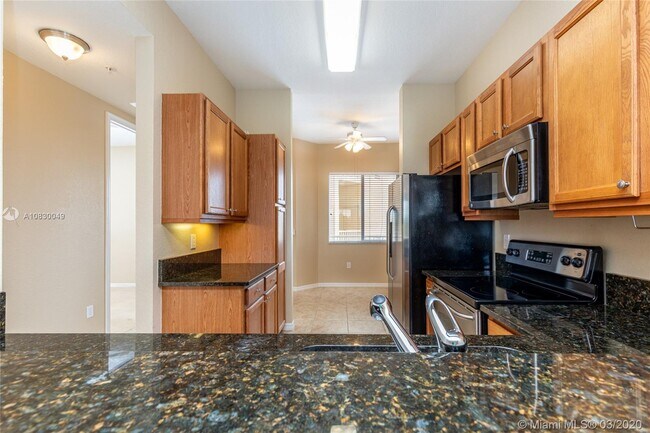 Building Photo - 3600 Oaks Clubhouse Dr