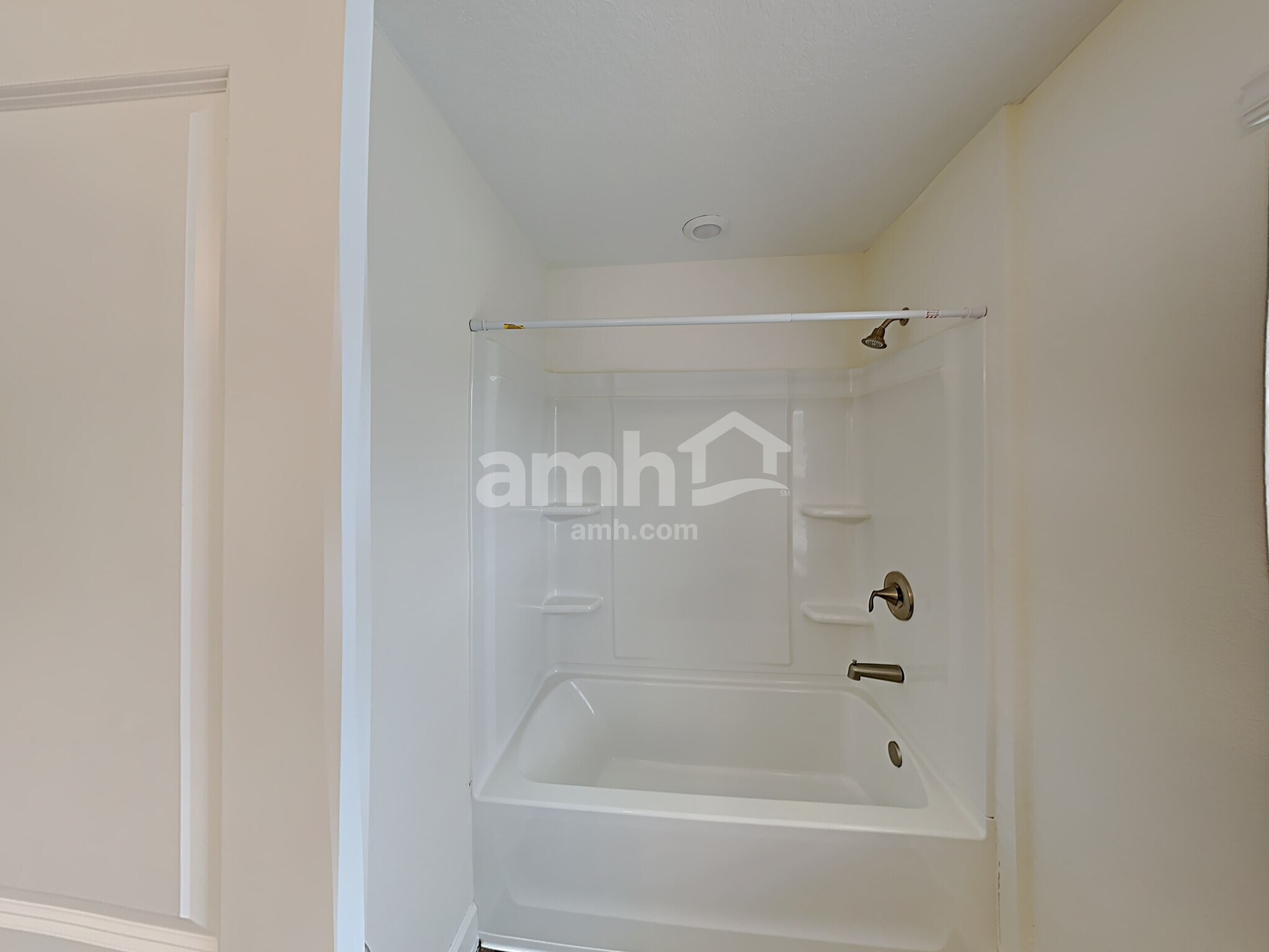 Building Photo - 2984 Calebs Cove Way