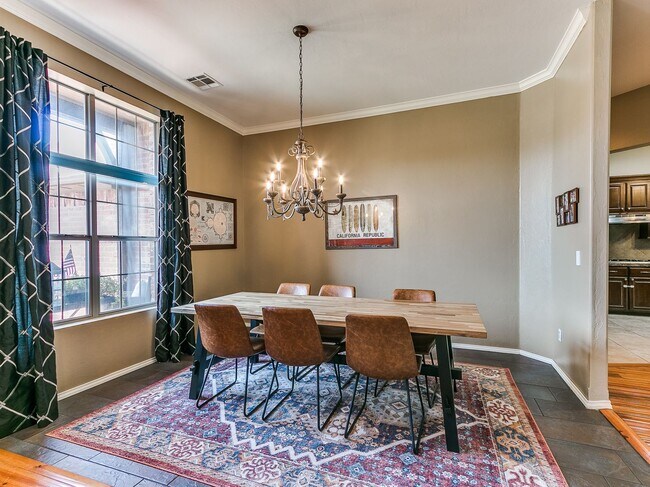 Building Photo - Large 4-Bedroom Home in Edmond Schools