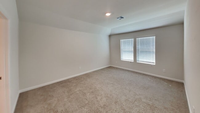 Building Photo - Brand New 4 Bedroom 2 Bath Home in Yukon S...