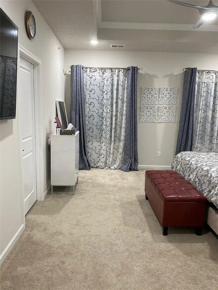 Building Photo - 2008 Hemlock Ln