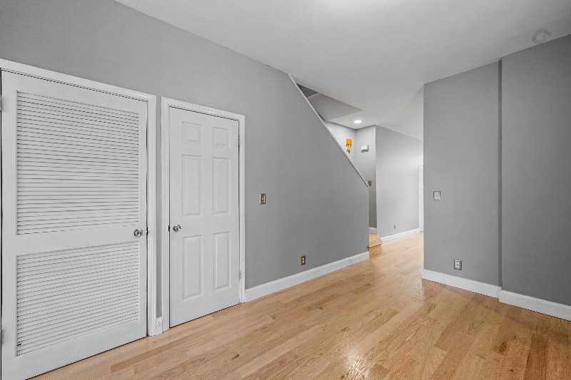 Building Photo - 3205 Lemp Ave