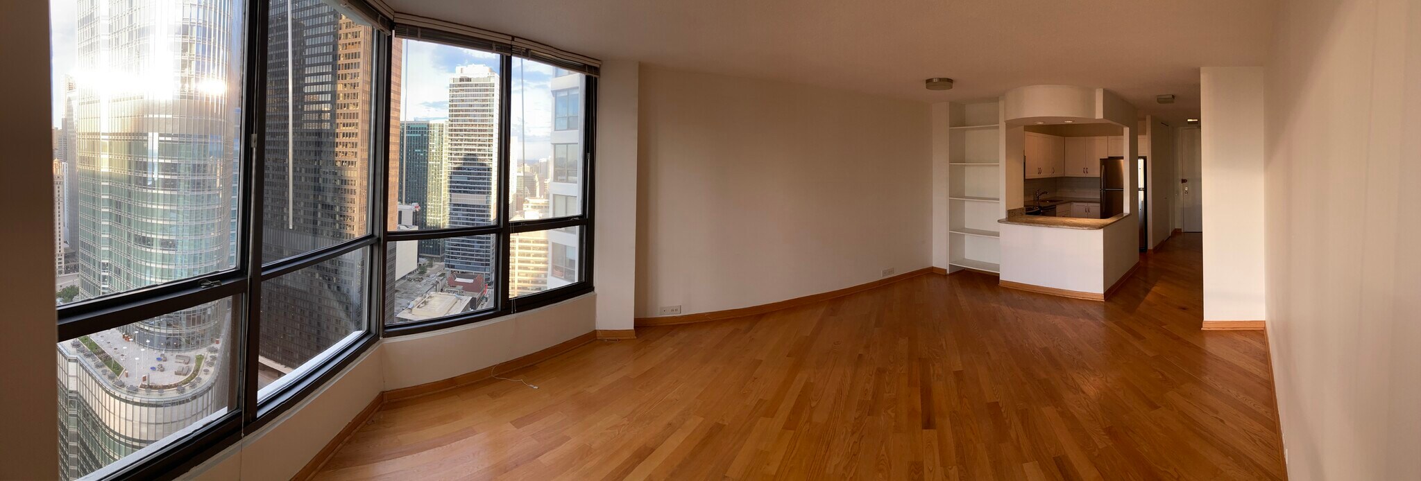 Building Photo - 405 N Wabash Ave