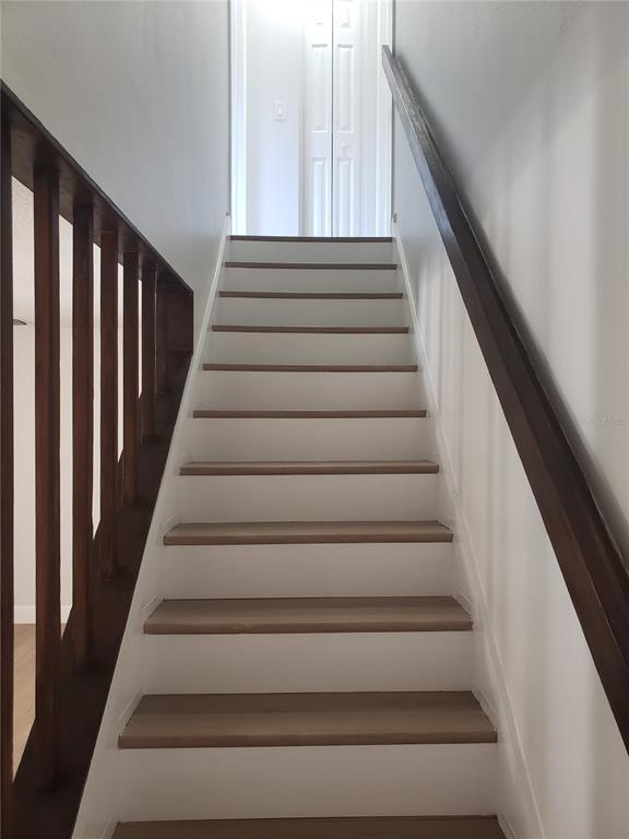 Building Photo - 14027 Village View Dr