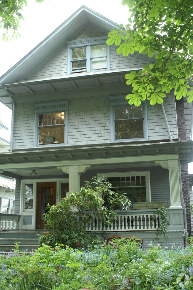 Building Photo - 5026 17th Ave NE