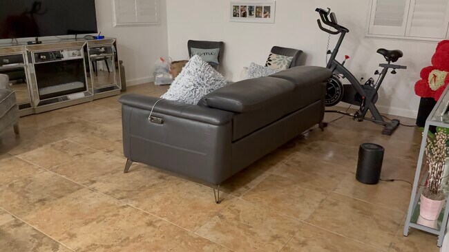 Building Photo - 15413 SW 116th Terrace