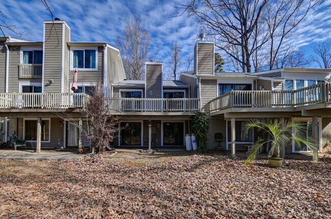 Building Photo - 103 Leeward Rd
