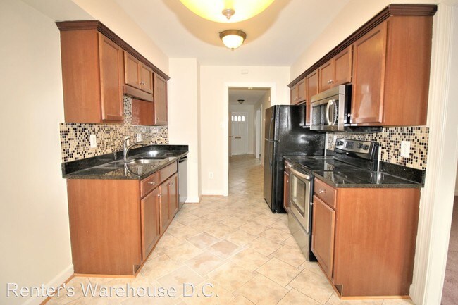 Building Photo - 3 br, 3.5 bath House - 2214 N Tuckahoe St