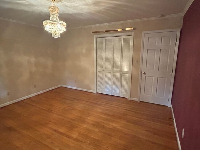 Building Photo - 5 Bed | 3.5 Bath House in Raleigh