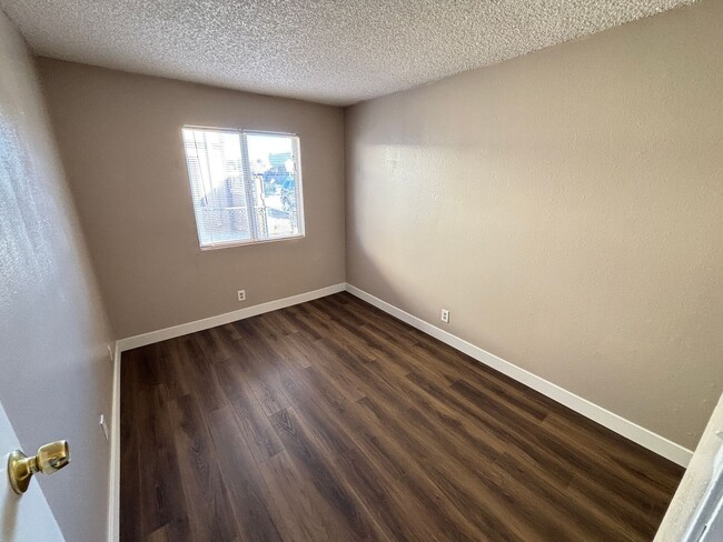 Building Photo - 155 Westminster Way