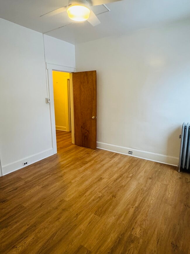 Building Photo - 183 Broad St