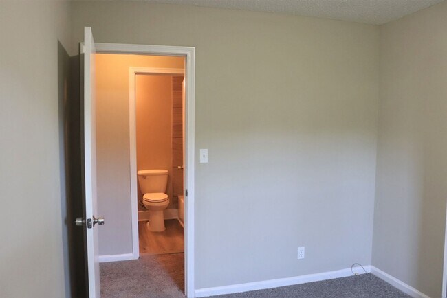 Building Photo - Handsome  3-bedroom ranch home!