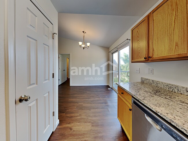 Building Photo - 6627 Sonny Blue Dr