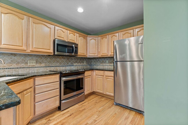 Building Photo - 44 Jordan St